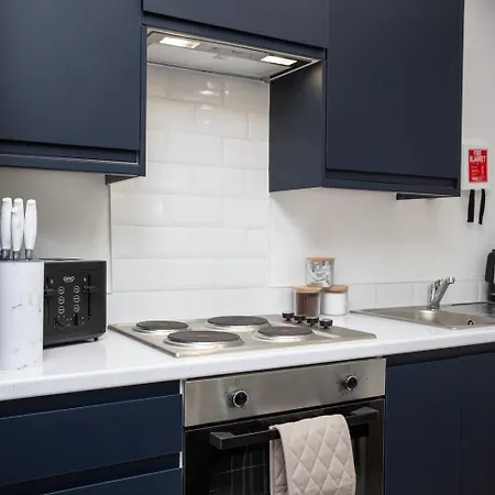 Blenheim House Wifi Free Parking City Centre