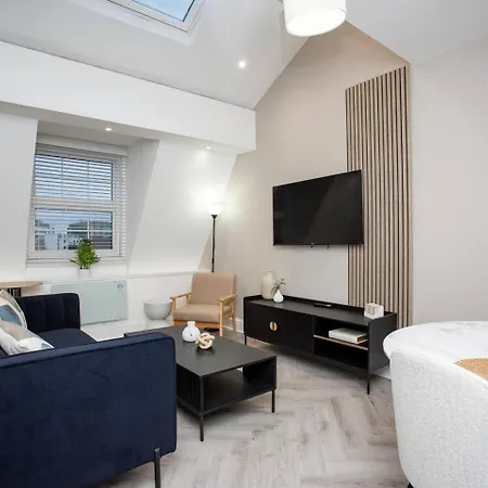 Blenheim House Wifi Free Parking City Centre ليدز