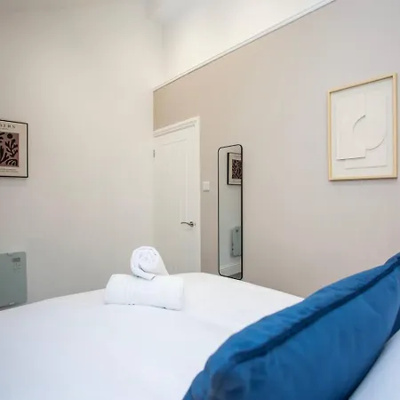 Blenheim House Wifi Free Parking City Centre شقة ليدز